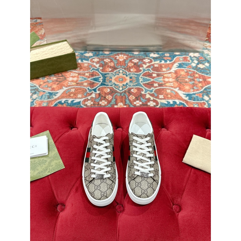 G*u*i casual shoes